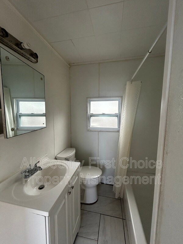 Building Photo - 5475 42nd St N