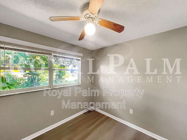 Building Photo - 13037 First Street- 1