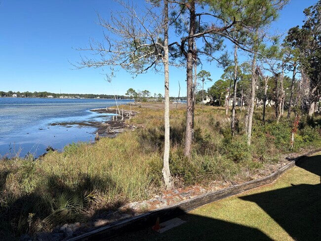 Building Photo - 30 Marina Cove Dr