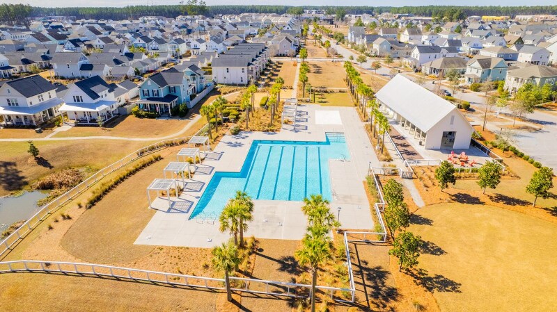 Building Photo - 211 Acres Dr