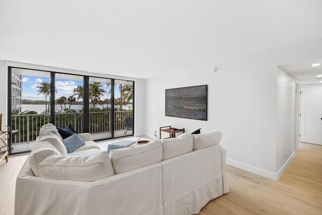 Building Photo - 2860 S Ocean Blvd
