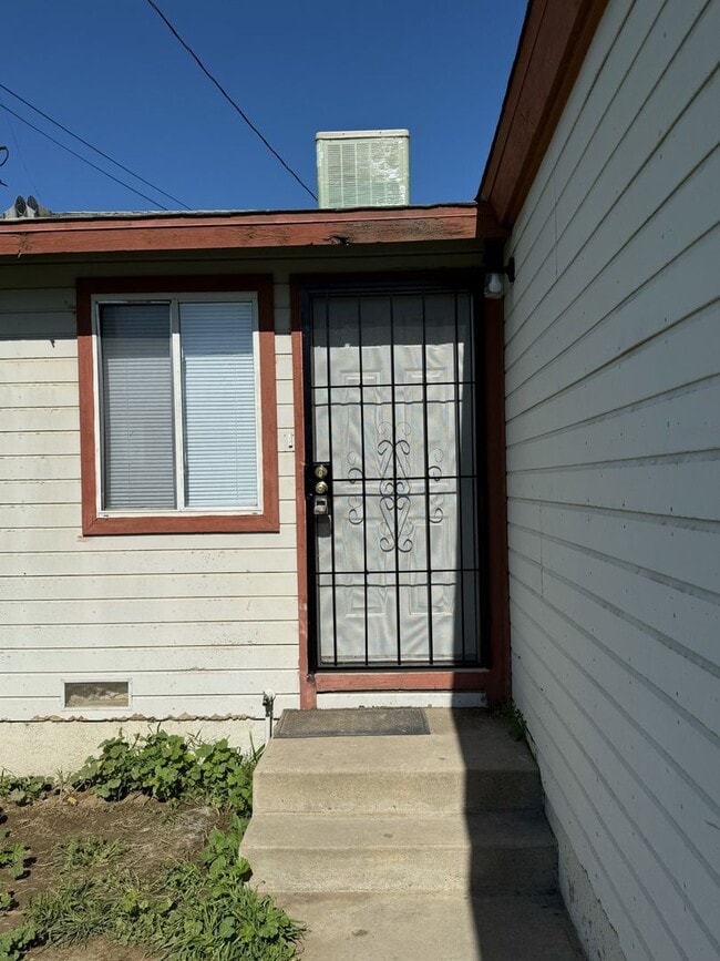 Building Photo - 6658 Avenue 308