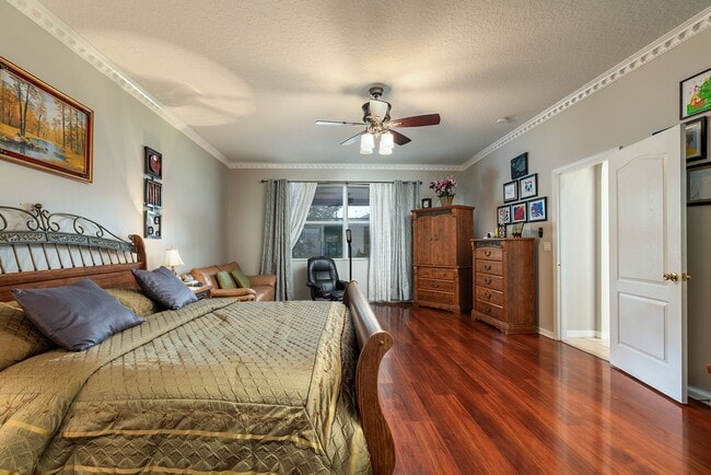 Building Photo - One story beauty in Errol Estates and Loca...