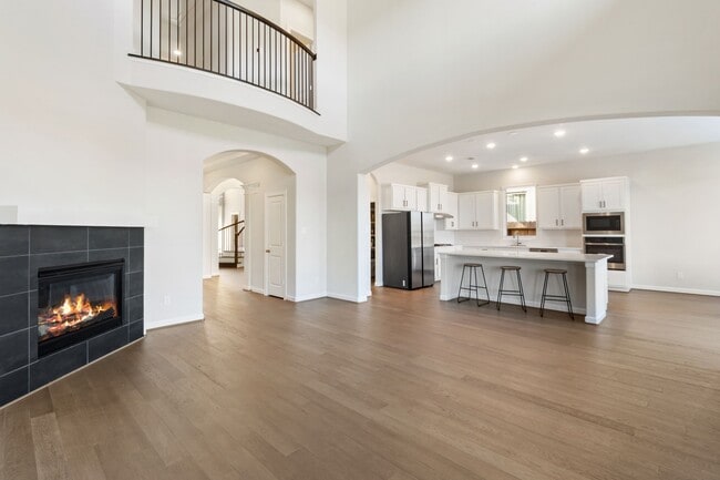 Building Photo - 6131 Belleau Lake Dr