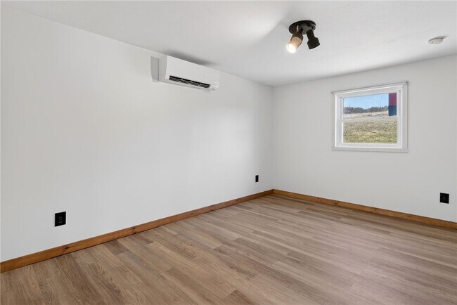 Building Photo - 999 Salmon Creek Rd