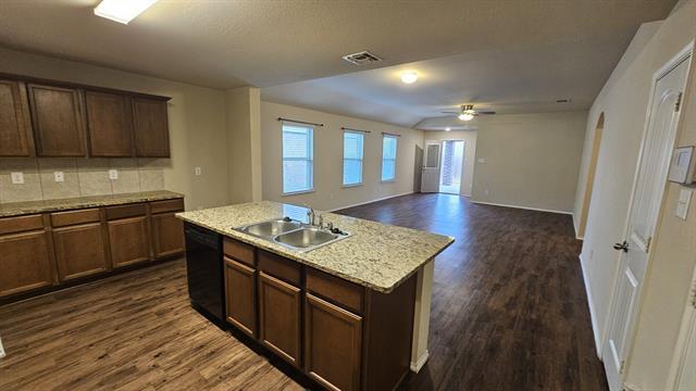 Building Photo - 2117 Shady Glen Trail