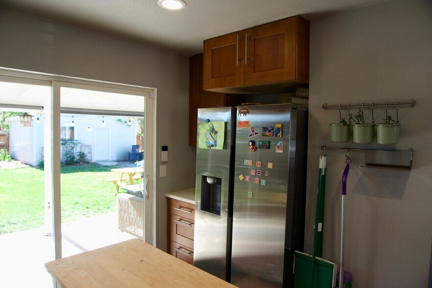Building Photo - 2655 Poplar St