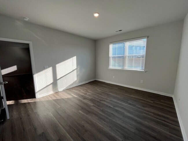 Building Photo - Welcome to your dream home in the heart of Leland, NC.