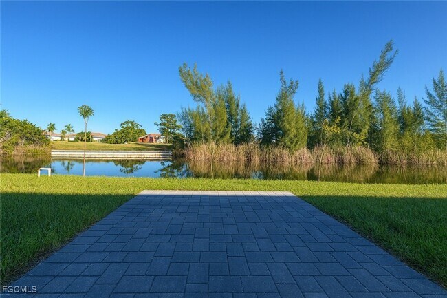 Building Photo - 1805 NW 13th Terrace