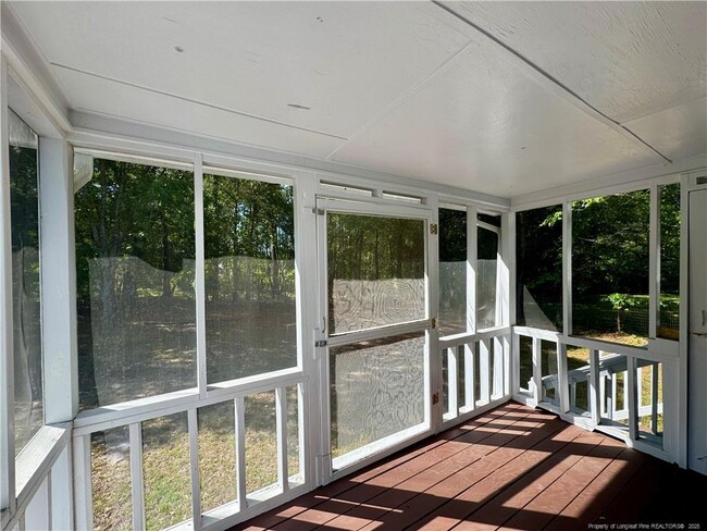 Building Photo - 805 Minurva Ct
