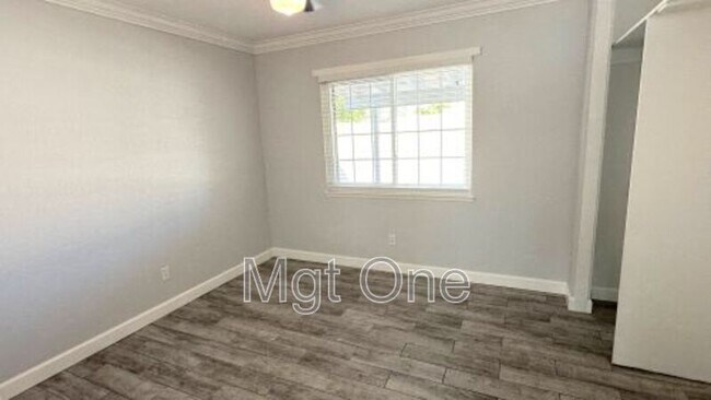 Building Photo - 15720 Reed Dr