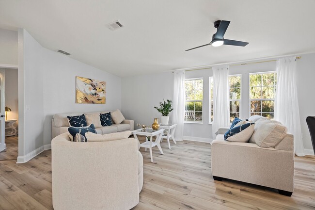 Building Photo - Single family for rent located in North Po...