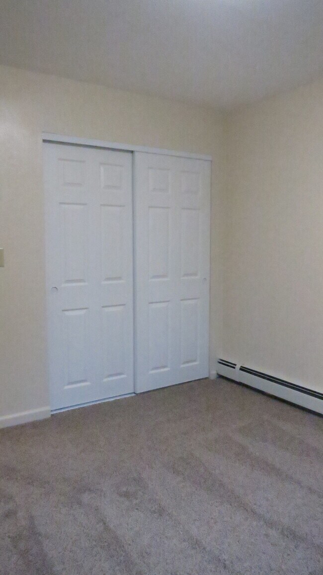 Building Photo - Jackson Street