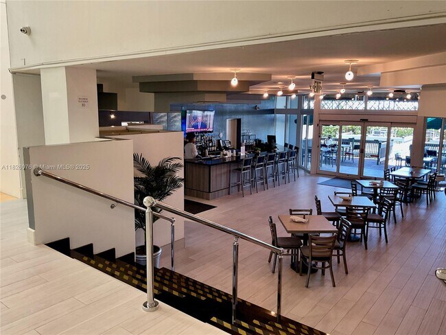 Building Photo - 16400 Collins Ave