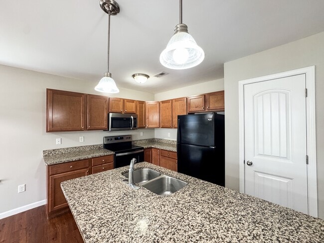 Building Photo - 335 Flat Cove Rd