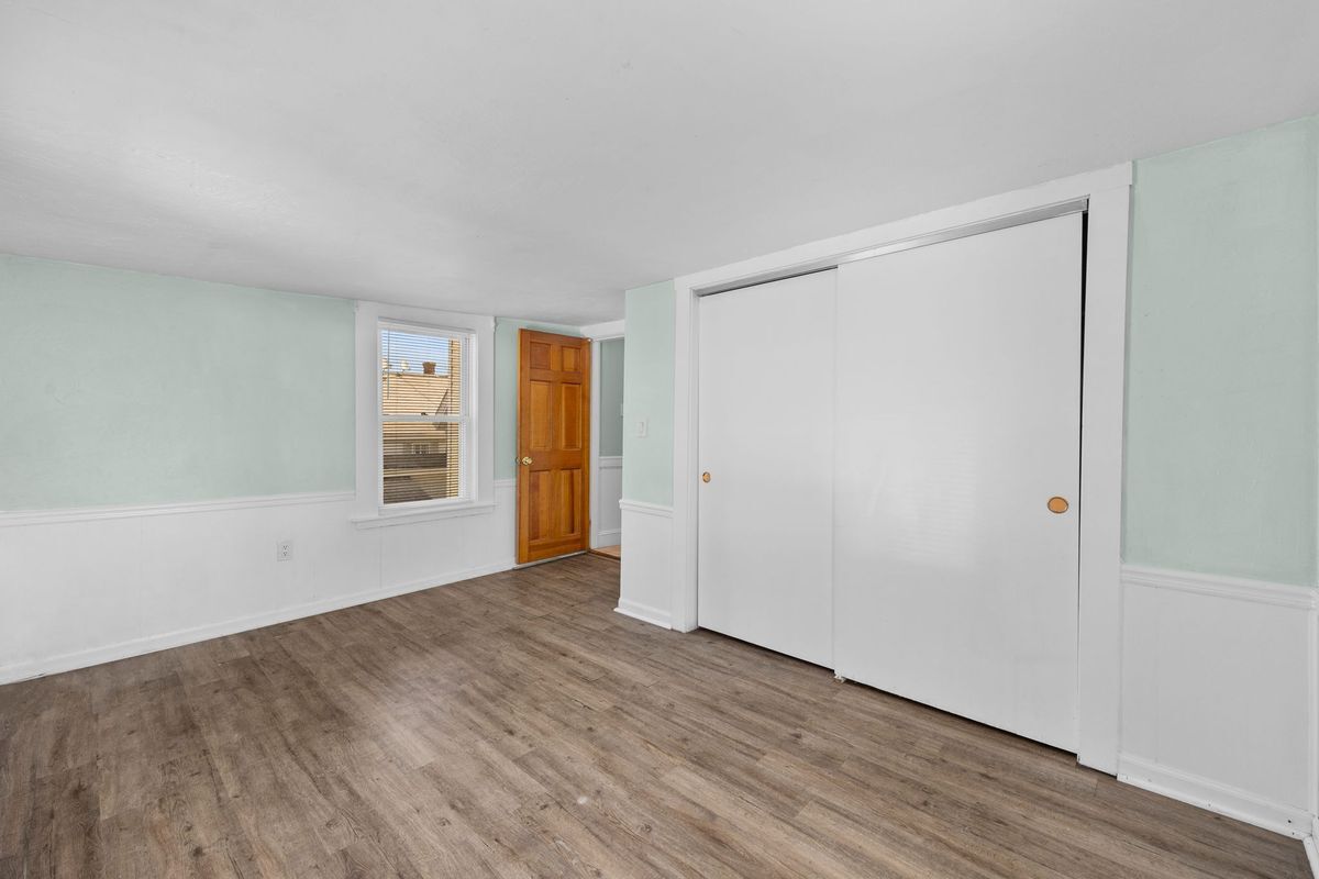 Building Photo - 149 Clifton Ave