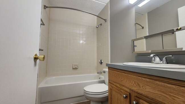 Building Photo - 7 Ocean View Dr