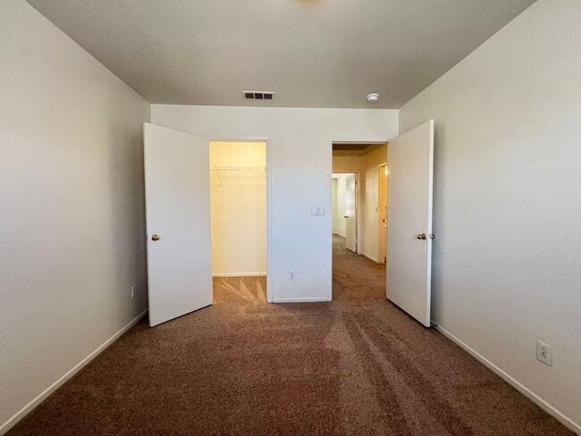 Building Photo - 8704 Autumn Valley Ave