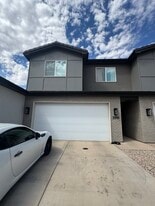 Building Photo - 3919 E Razor Dr