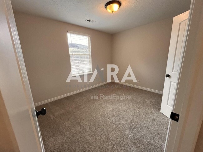 Building Photo - 7845 Ruby Valley Dr