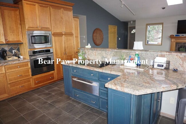 Building Photo - SHORT TERM, FULLY FURNISHED home in Evergr...