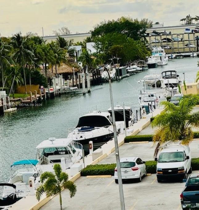 Building Photo - 2020 NE 135th St