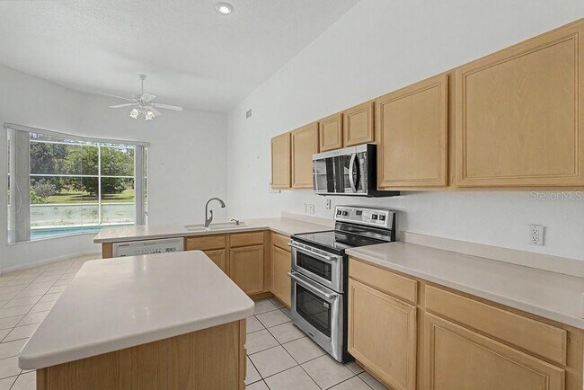 Building Photo - 20811 SW 81st Loop