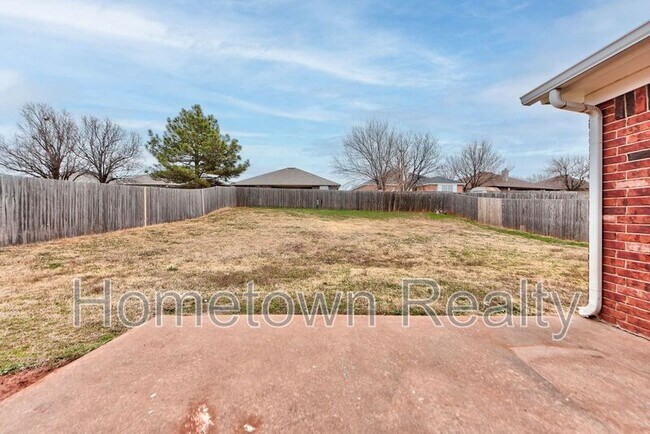 Building Photo - 16416 Oconee Creek Dr