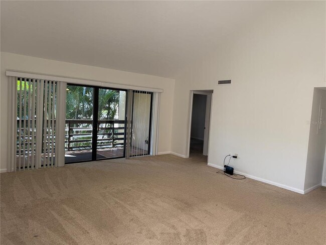 Building Photo - 5691 Ashton Lake Dr