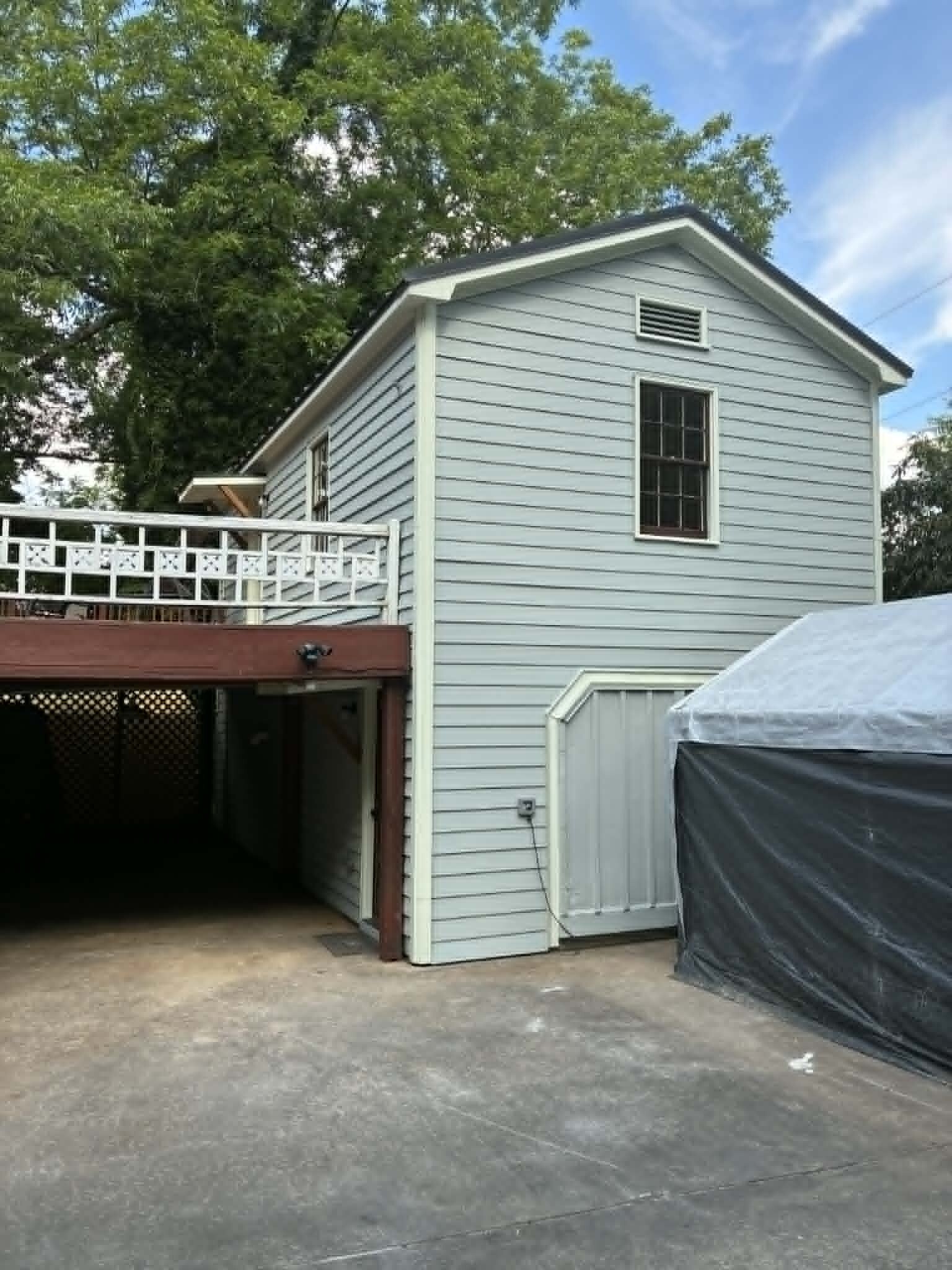 Building Photo - 425 S Church St