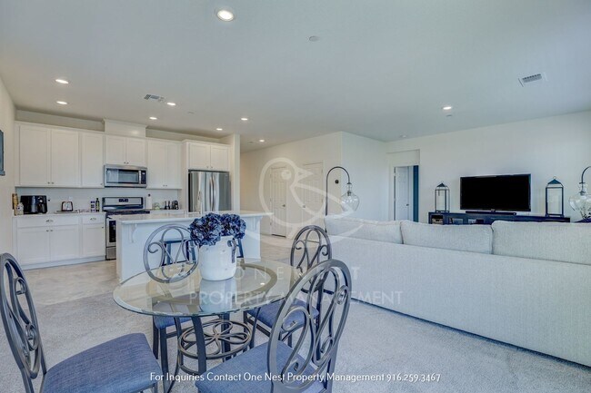 Building Photo - Stunning 4 Bedroom home in Twelve Bridges