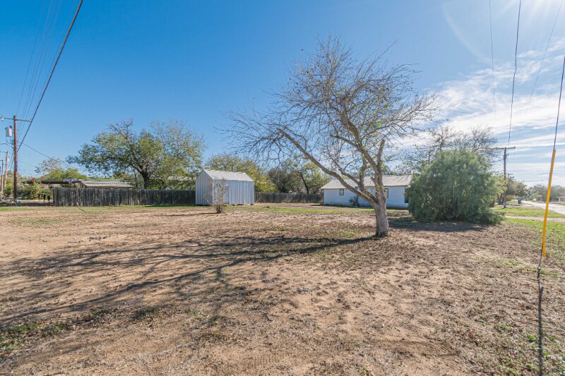 Building Photo - 509 Brown Ave