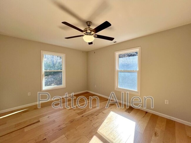 Building Photo - 305 Glenn Bridge Rd