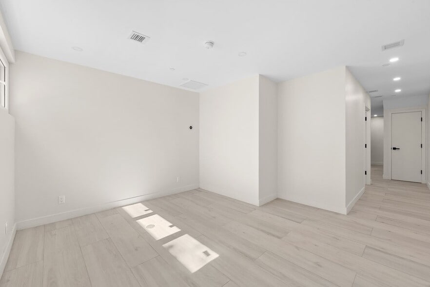 Building Photo - 312 Fenimore St