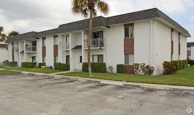 Pine Tree Apartments - Pine Tree Point