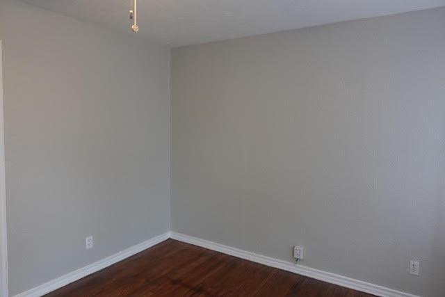 Building Photo - 8706 Cardella Ave