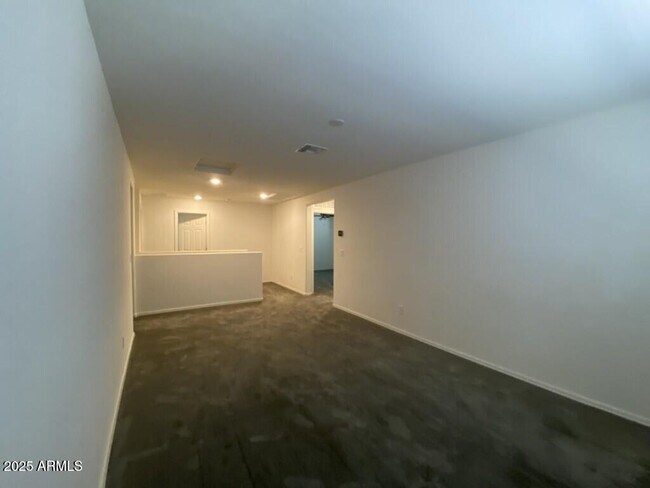 Building Photo - 6843 E Peralta Cir