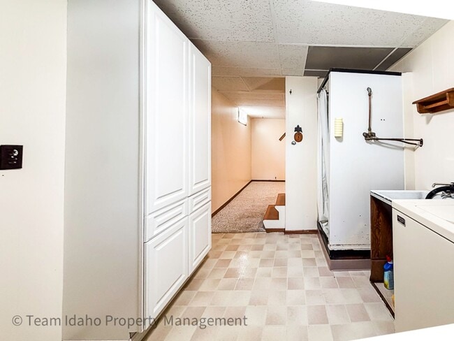 Building Photo - 1203 S Logan St