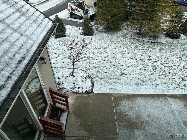 Building Photo - 8047 Laurel Park Ln