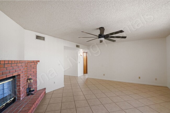 Building Photo - 171 Impala Ln