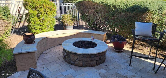 Building Photo - 27244 W Potter Dr