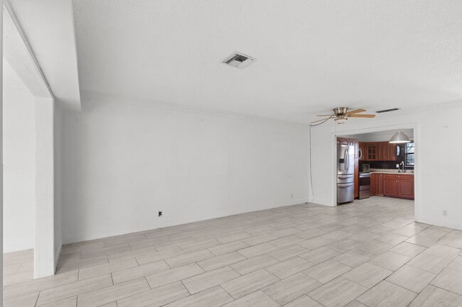 Building Photo - 192 Cape Cod Cir
