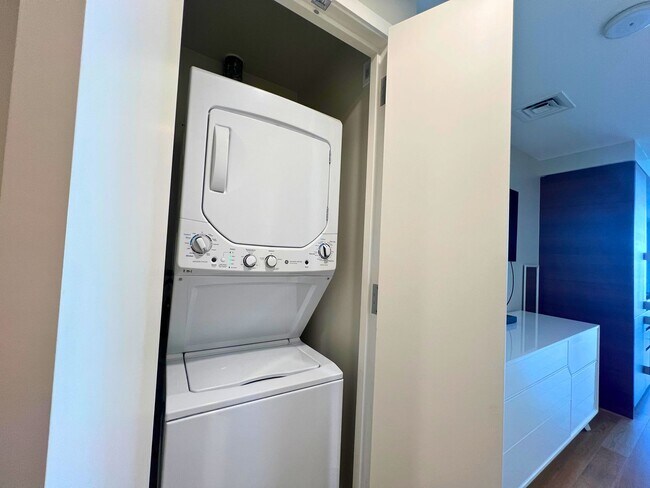 Building Photo - Luxury Studio Living at Anaha #303