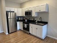 Building Photo - 80 Main St