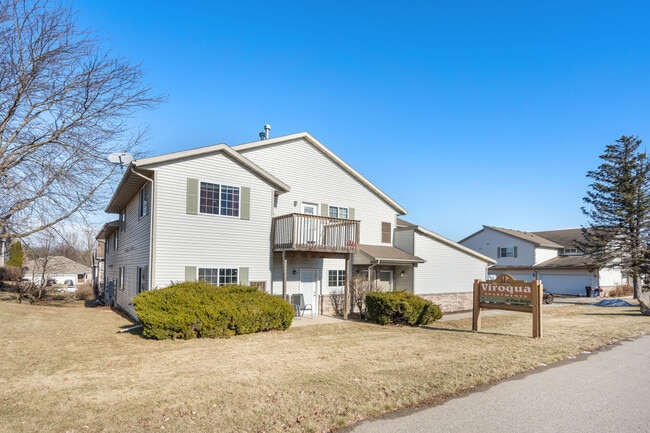 Building Photo - The Viroqua at Pine Ridge Townhomes
