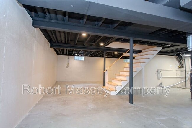 Building Photo - 1813 Crossgate Ln