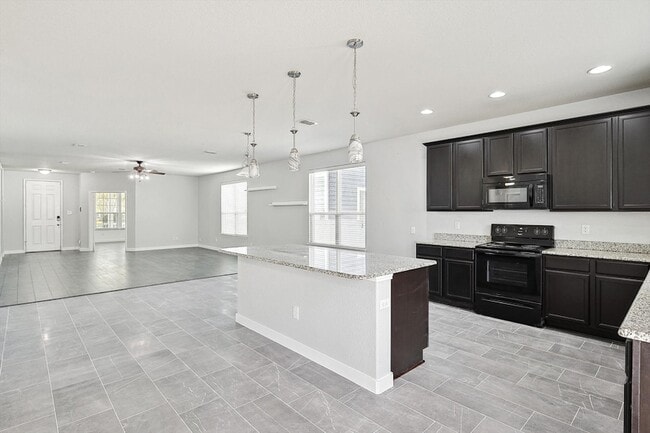 Building Photo - 9205 Benevolent Ct