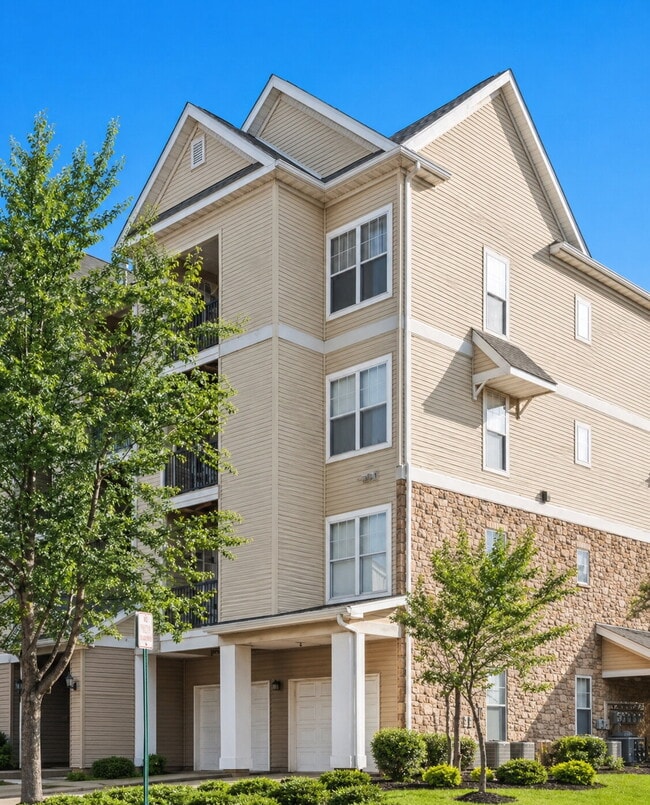Building Photo - Welcome Home!