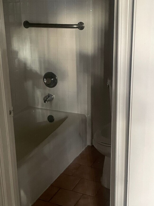 Building Photo - 5116 S Delaware Pl