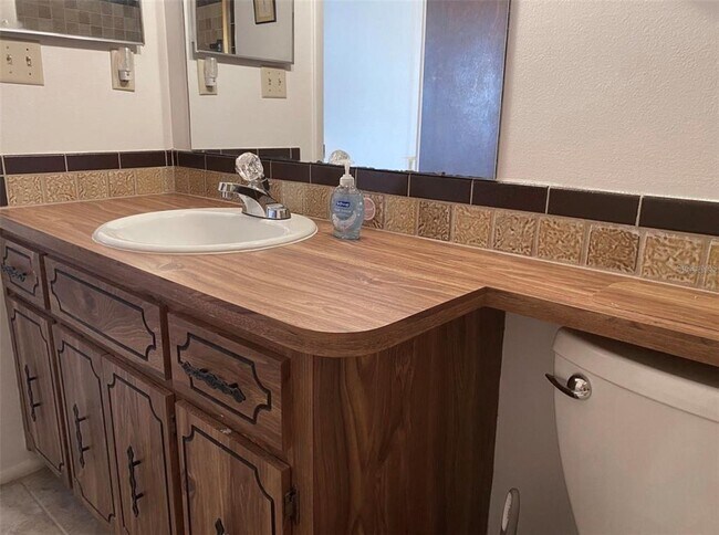 Building Photo - 9940 Eagles Point Cir